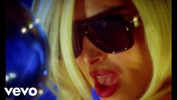 addison-rae-fame-is-a-gun-official-video