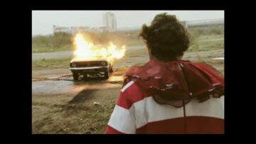 arctic-monkeys-fluorescent-adolescent-official-video