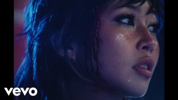 beabadoobee-all-i-did-was-dream-of-you-official-video-ft-the-mar-as