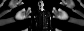 coldplay-feelslikeimfallinginlove-official-video-1