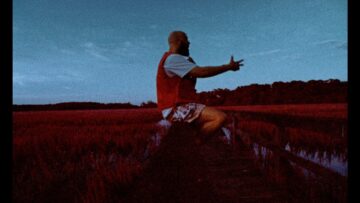 common-pete-rock-when-the-sun-shines-again-ft-bilal-posdnuos-official-video