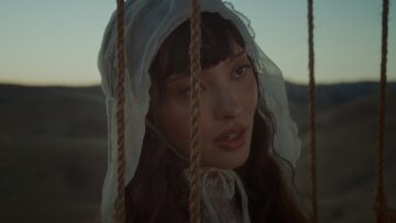 faouzia-birthday-official-music-video