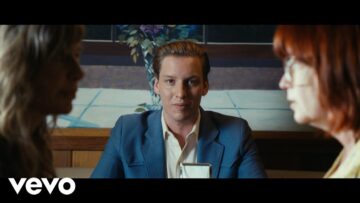 george-ezra-green-green-grass-official-video