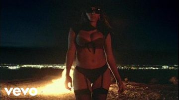 kanye-west-flashing-lights-ft-dwele