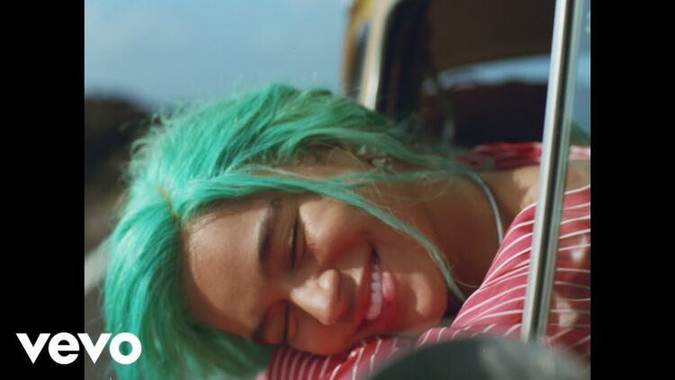 karol-g-provenza-official-video