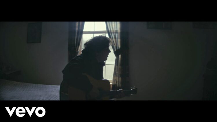 lewis-capaldi-before-you-go-official-video