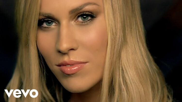 natasha-bedingfield-unwritten-official-video-as-featured-in-anyone-but-you