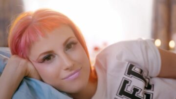 paramore-still-into-you-official-video