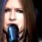 thumb_avril-lavigne-losing-grip