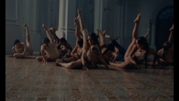 tove-lo-i-m-your-girl-right-official-video
