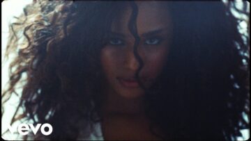 tyla-is-it-love-official-music-video
